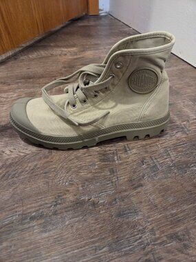 Single Left Palladium Boot